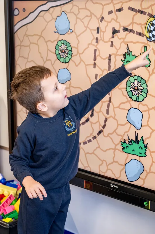 Stay + play - image 16