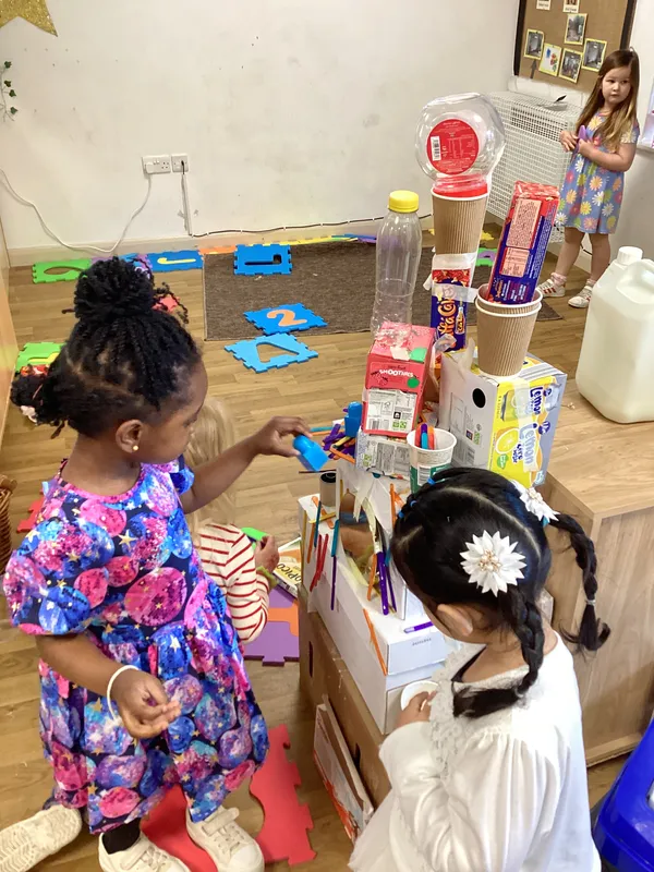 Gallery - created at 2025-04-04 15:02:06 - image 82