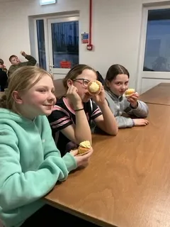 Photos - image 72 Photos - image 72