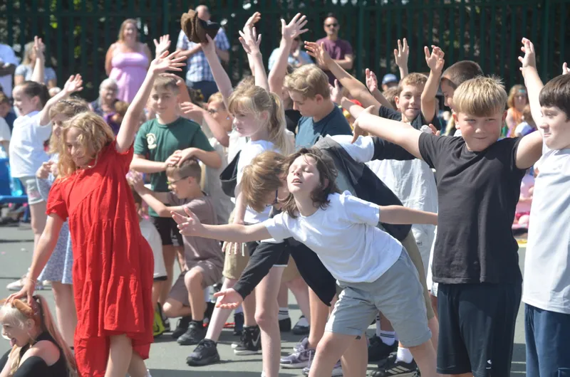 Extravaganza 2025 Part 1 - image 4