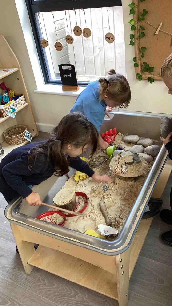 Gallery - created at 2024-12-17 18:21:42 - image 1