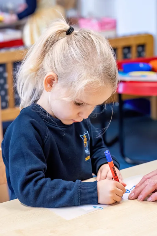 Stay + play - image 17