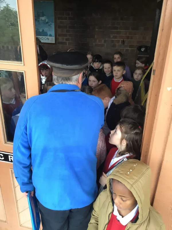Year 3 Didcot Railway Centre - image 59