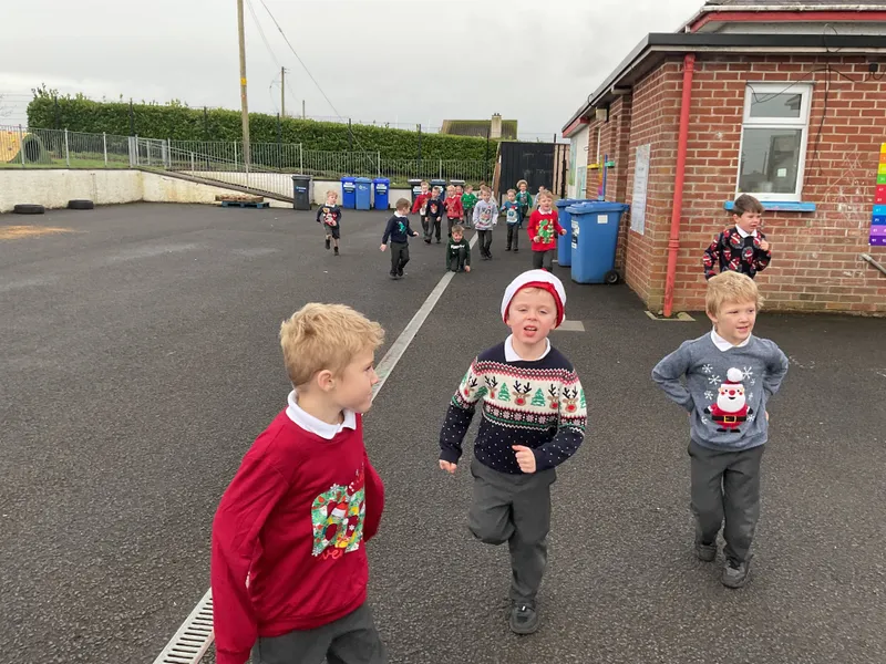 Santa Daily Mile 2025 - image 10 Santa Daily Mile 2025 - image 10