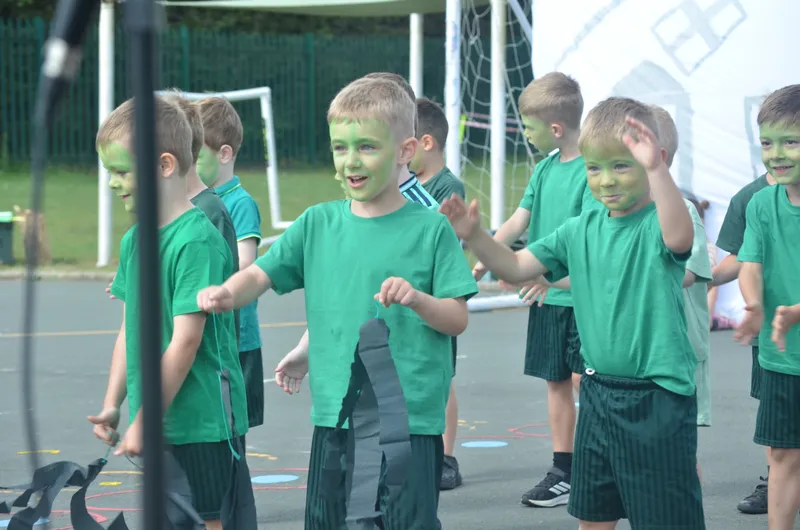 Extravaganza 2025 Part 1 - image 15