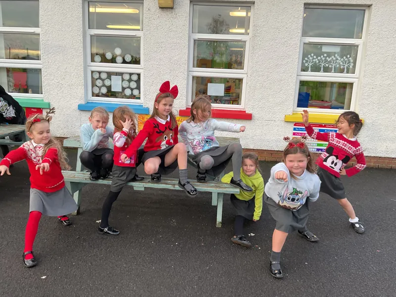 Santa Daily Mile 2025 - image 28 Santa Daily Mile 2025 - image 28