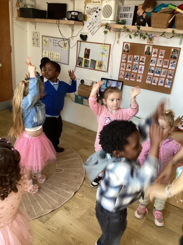 Gallery - created at 2025-04-04 15:02:06 - image 35