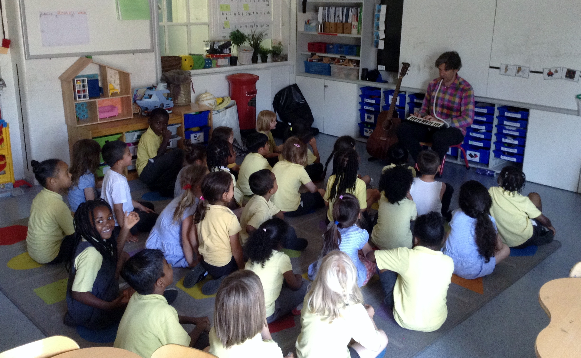 Paul the Storyteller returns to Reception