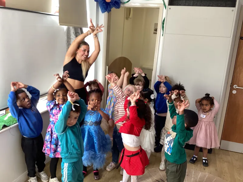 Gallery - created at 2025-04-08 15:36:47 - image 70