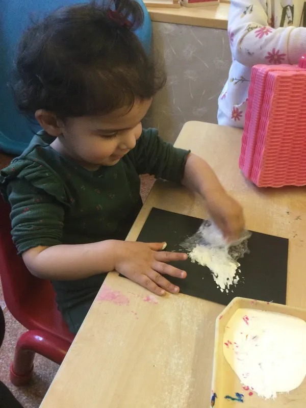 Butterfly Room Lets get messy - image 2 Butterfly Room Lets get messy - image 2