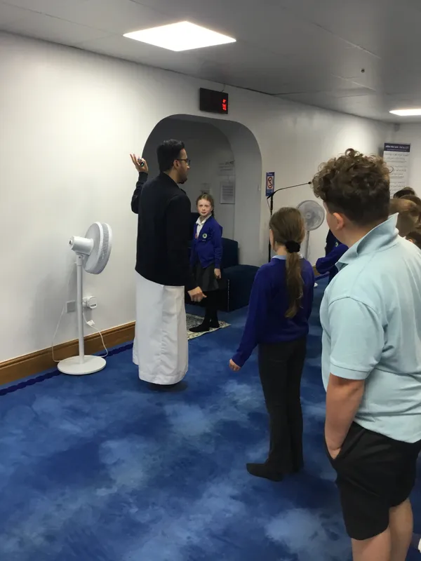 Key stage 2 Mosque visit - image 31