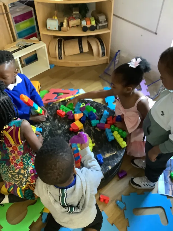 Gallery - created at 2025-04-04 15:02:06 - image 80