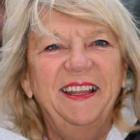 Mrs R Lihou