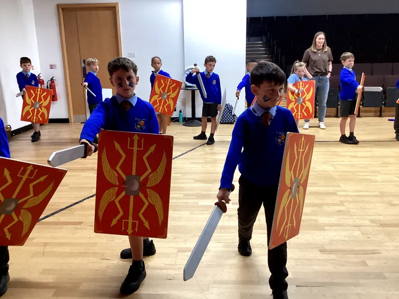 Year 4 Gallery - image 10