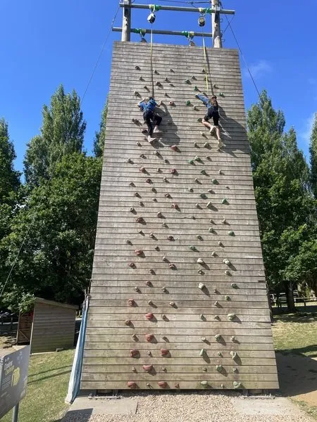 Group 3 - Climbing - image 12