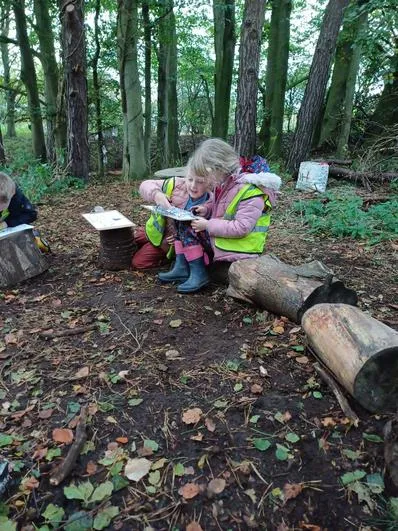 Autumn 2023 - 25th October - Acorns - Den Building and Charcoal Drawings - image 1 Autumn 2023 - 25th October - Acorns - Den Building and Charcoal Drawings - image 1