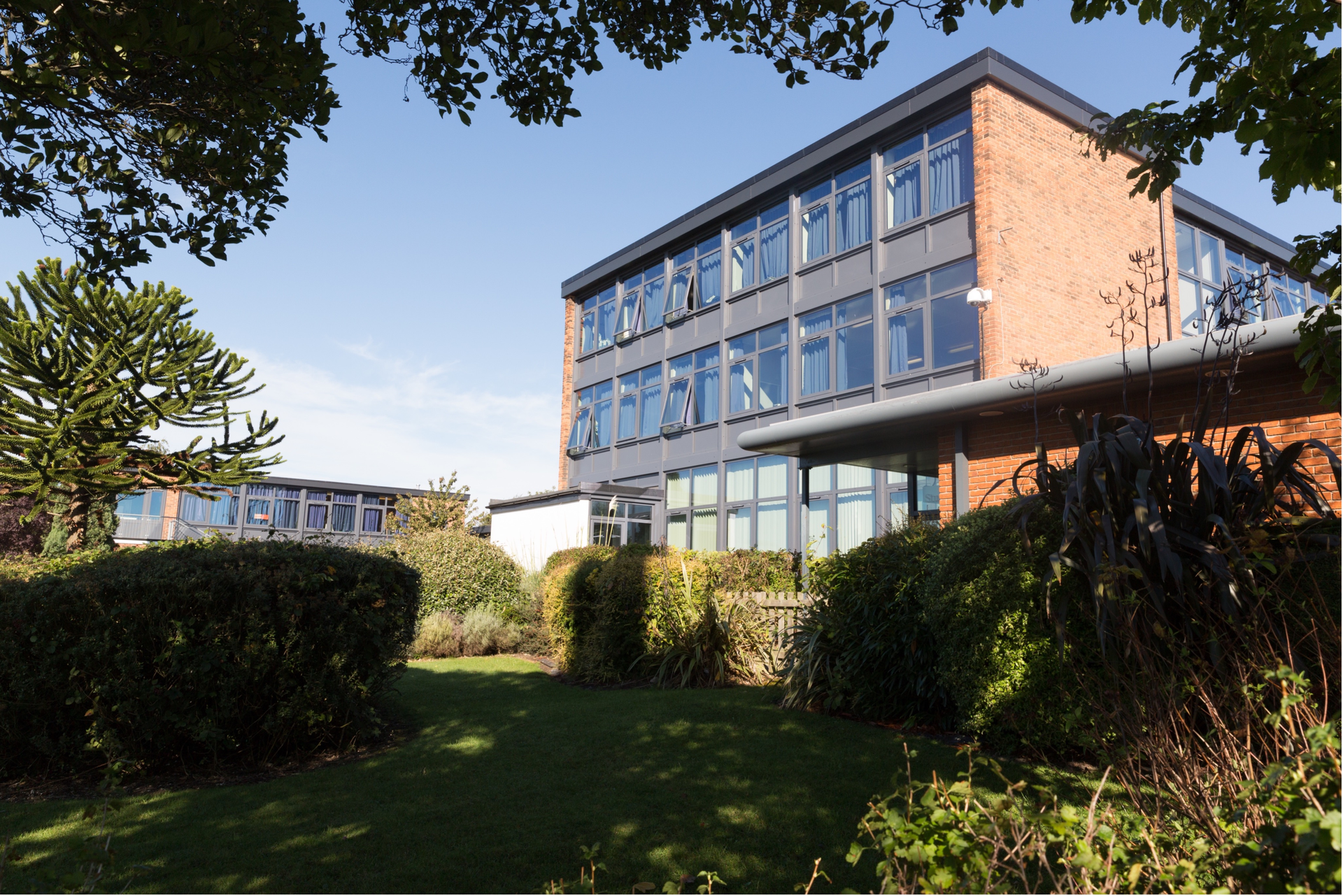 Woodkirk Academy amongst the 15 top-performing Leeds secondary schools based on new final GCSE results