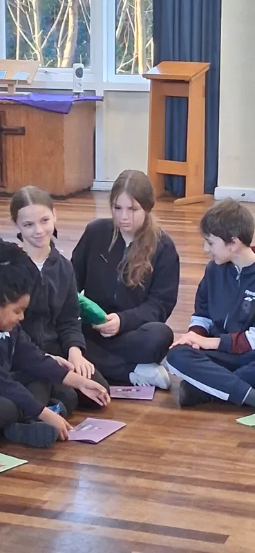 Y6 Christmas - image 8