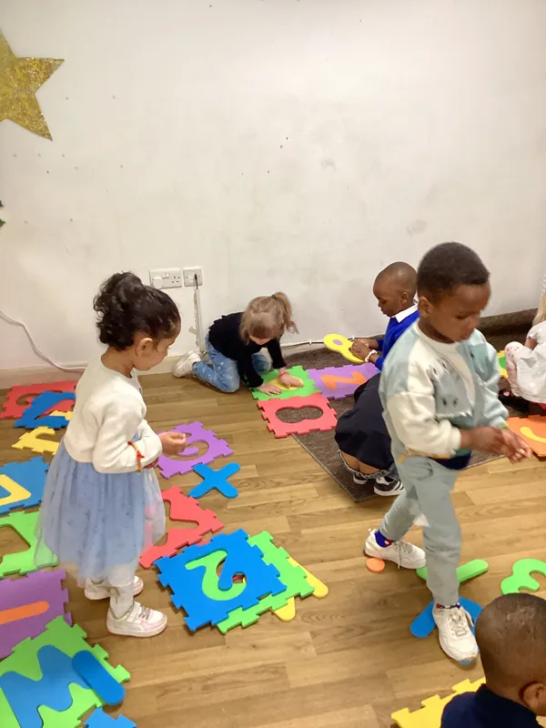 Gallery - created at 2025-04-04 15:41:39 - image 3