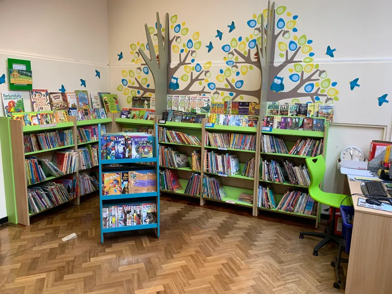 School Tour - image 38