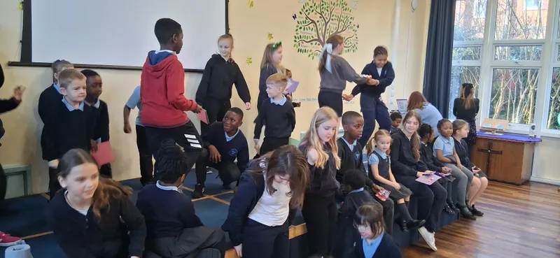 Y6 Christmas - image 25