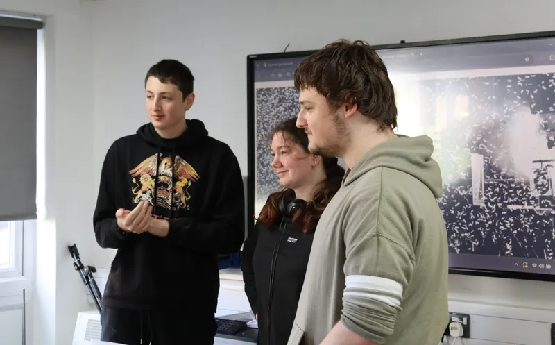 HUB coffee morning - image 8