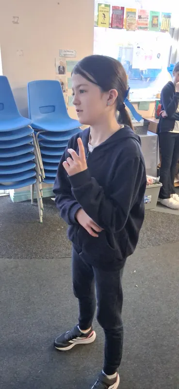 Y6 Christmas - image 24