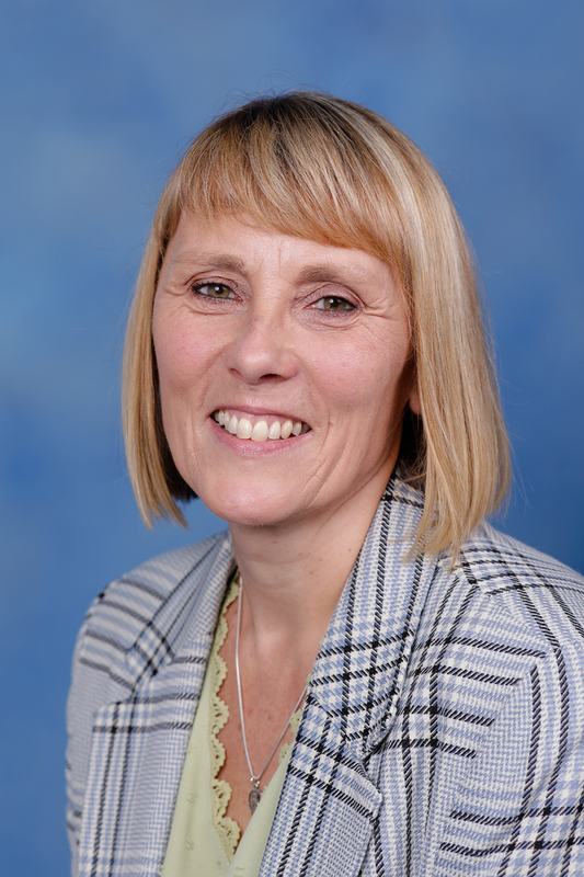 Miss Leigh Hilton - Headteatcher