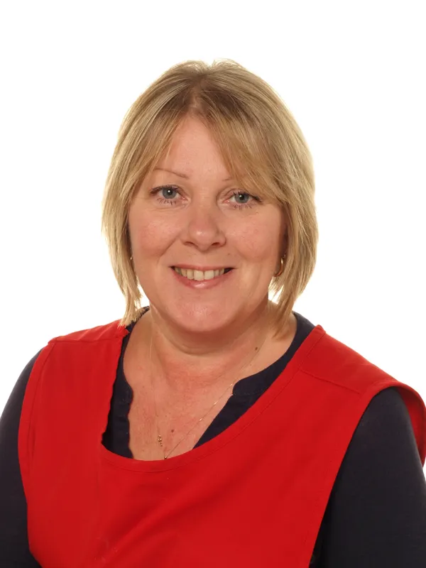 Karen England: School Meals Supervisor Team Leader, General Assistant and Playworker