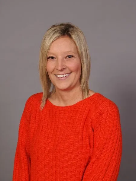 Nic Bendle: Teaching Assistant