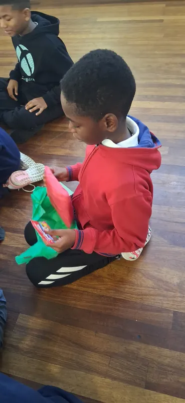 Y6 Christmas - image 20