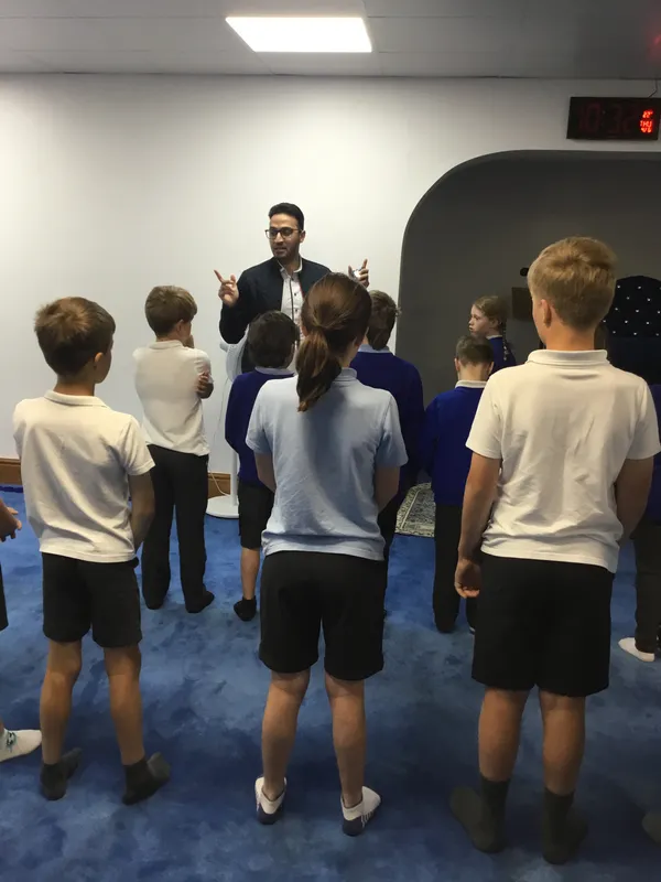 Key stage 2 Mosque visit - image 37