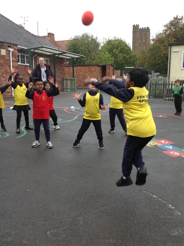 Gallery - created at 2025-10-16 09:47:03 - image 3