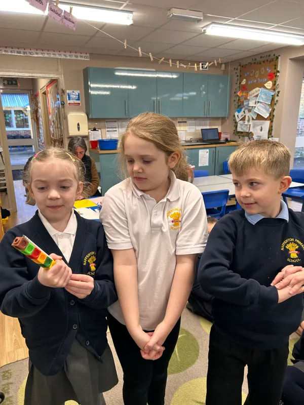 Measuring using cubes in Maths - image 2 Measuring using cubes in Maths - image 2