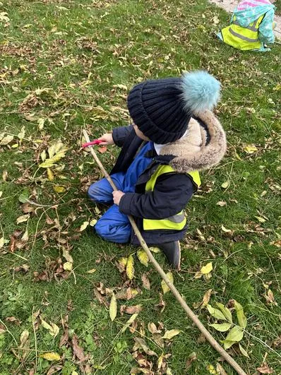 Autumn 2022 - October 19th - Acorns - The Great Fire of London, Whittling Sticks and Baking Bread - image 4 Autumn 2022 - October 19th - Acorns - The Great Fire of London, Whittling Sticks and Baking Bread - image 4