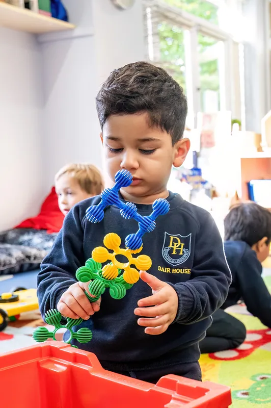 Stay + play - image 20