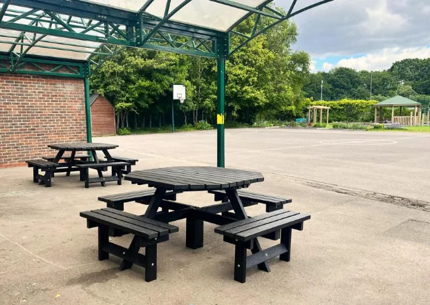 School Tour - image 12