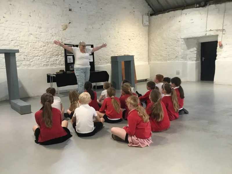 Year 3 - MK Discovery Centre - image 4