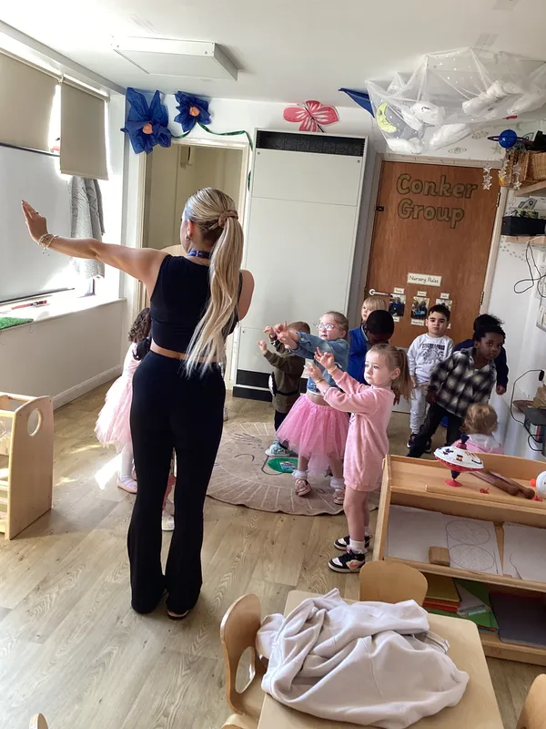 Gallery - created at 2025-04-04 15:02:06 - image 36