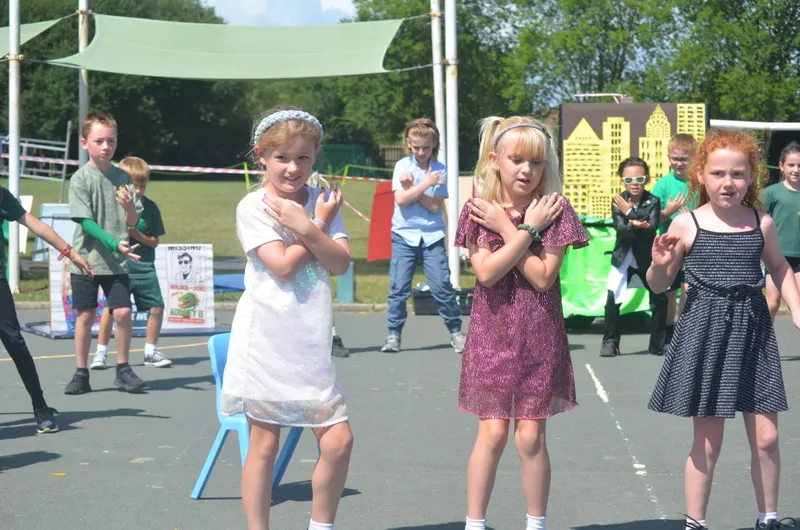 Extravaganza 2025 Part 1 - image 17