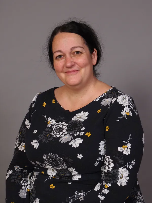 Jo Walker: Reading Assistant