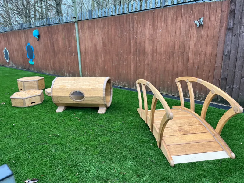 Rainbow Room New Furnishings 🌈  - image 6