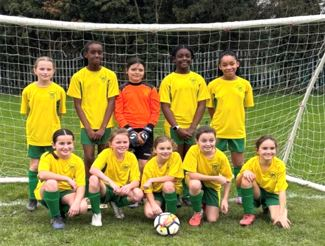 La Salette Girls Football Team