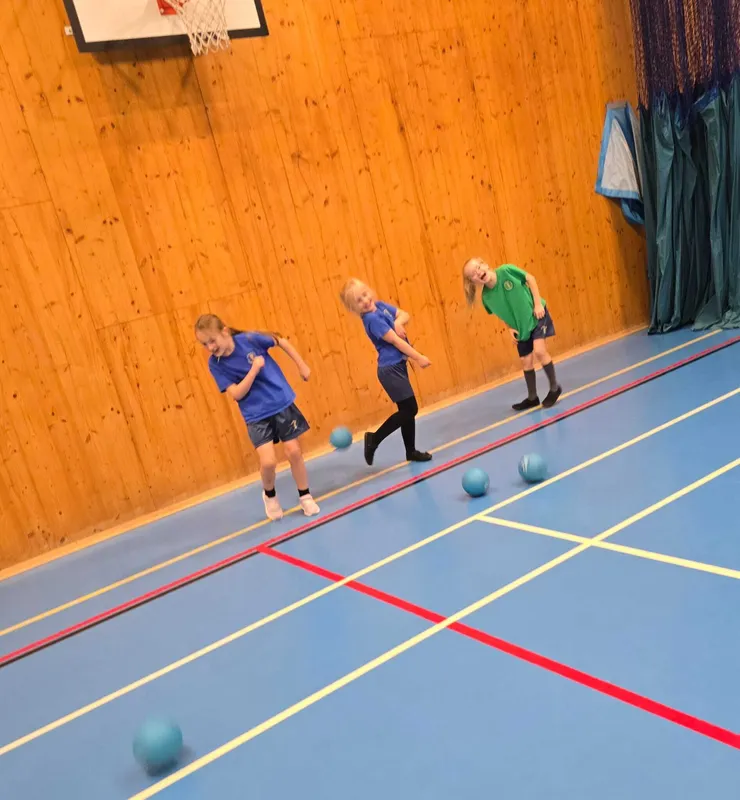 Gallery - created at 2025-11-10 10:53:30 - image 7 Gallery - created at 2025-11-10 10:53:30 - image 7