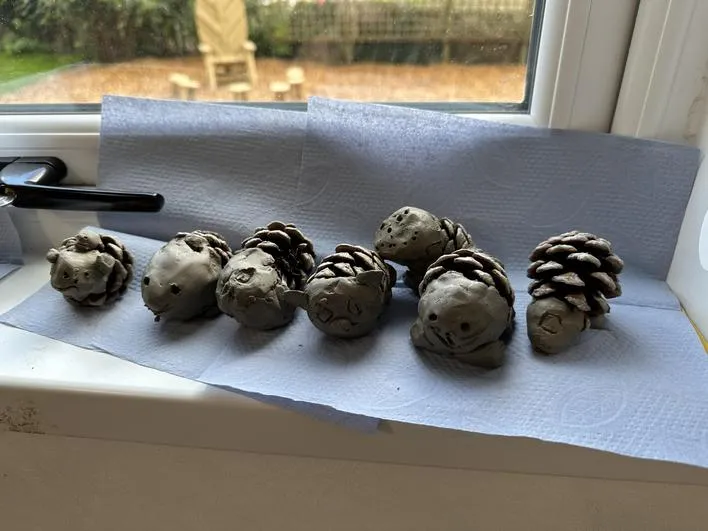 Autumn 2022 - September 28th - Acorns - Making Natural Paints and Woodland Clay Pine Cone Animals - image 2 Autumn 2022 - September 28th - Acorns - Making Natural Paints and Woodland Clay Pine Cone Animals - image 2