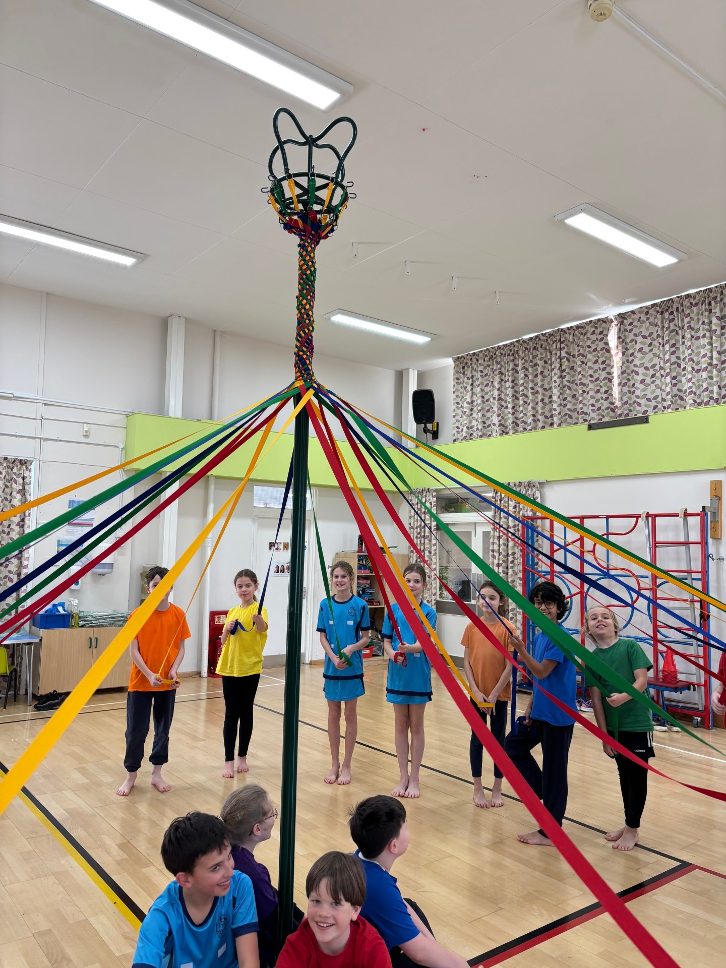 Plaiting the Maypole