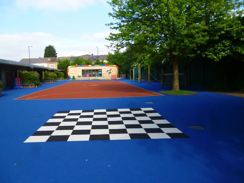 School Tour - image 7