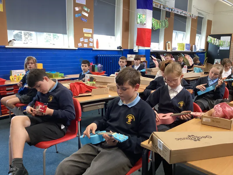 Ospreys have started their ukulele lessons - image 1 Ospreys have started their ukulele lessons - image 1