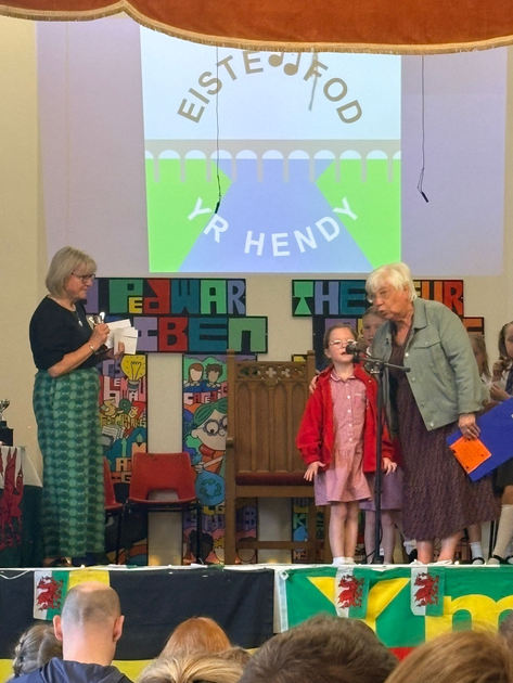 Llwyddiant Eisteddfod yr Hendy Success