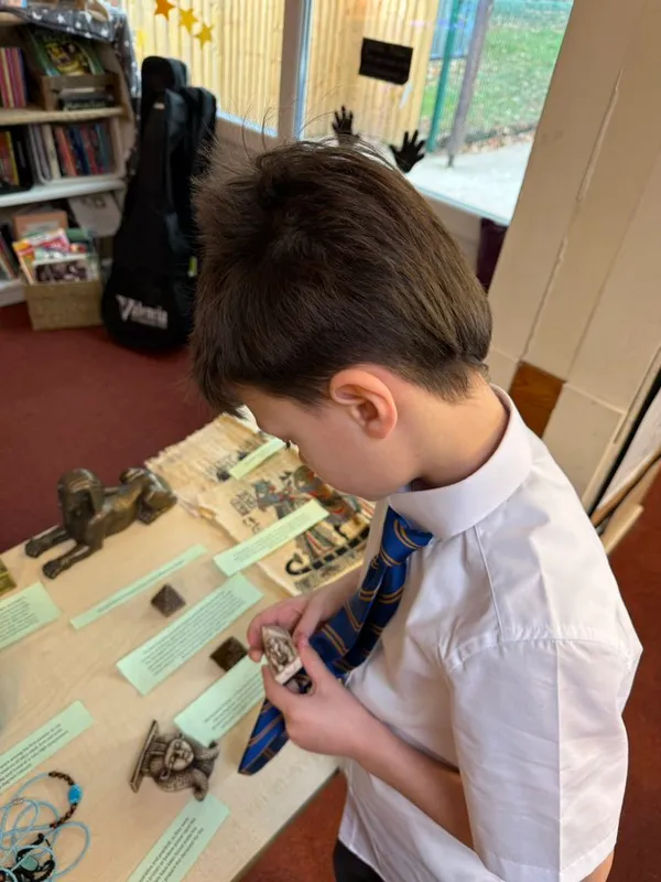 History 3 - image 13 History 3 - image 13